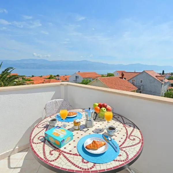 Supetar में, होटल ꕥ Apartments Residence SUNCE Supetar, Family choice - cozy base to stay and explore island Brac FREE PARKING