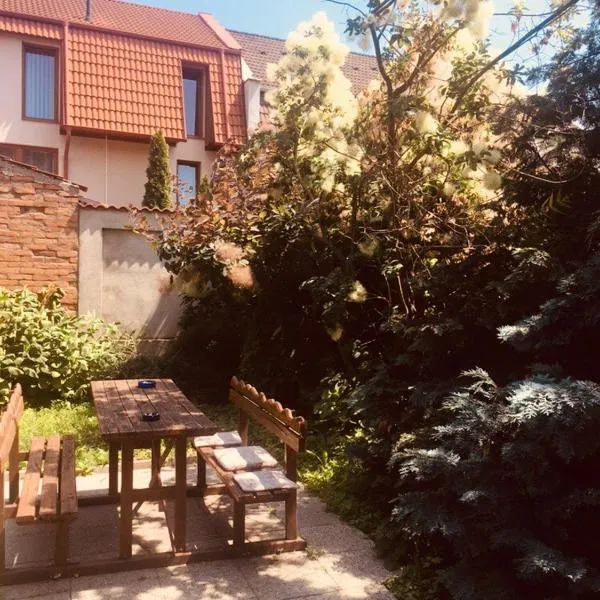 Rózsakert Panzió, hotel v destinaci Nyíregyháza