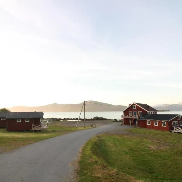 Toftenes Sjøhuscamping, hotel en Risøyhamn