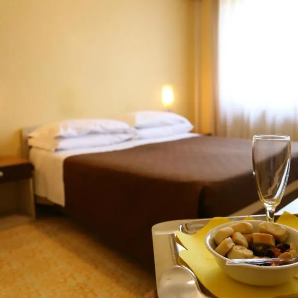 Hotel Sole, hotell i Nocera Inferiore