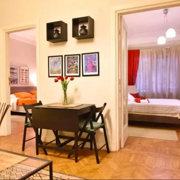 Beautiful, Newly Renovated Flat in Zamalek, Cairo, hotel v Káhire