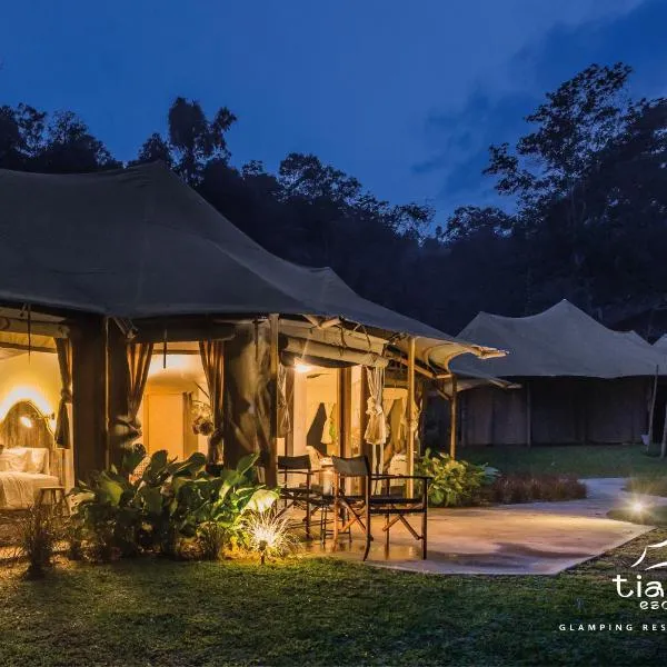 Tiarasa Escapes Glamping Resort, hotel v destinácii Bukit Tinggi