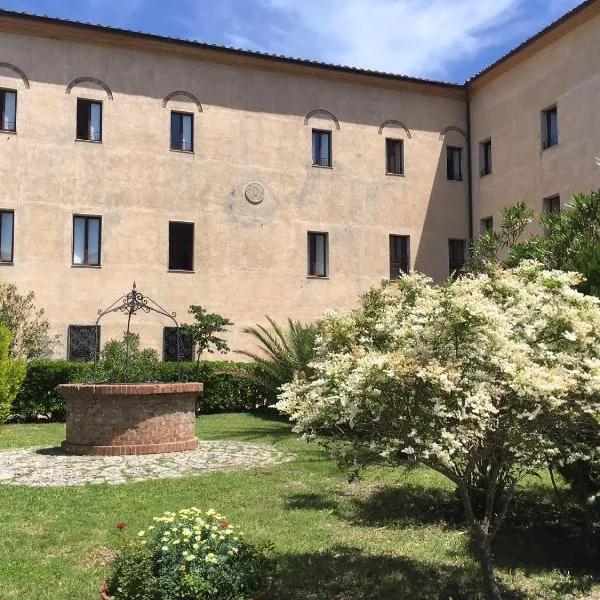 Casa Mater Ecclesiae, hotell i Massa Marittima