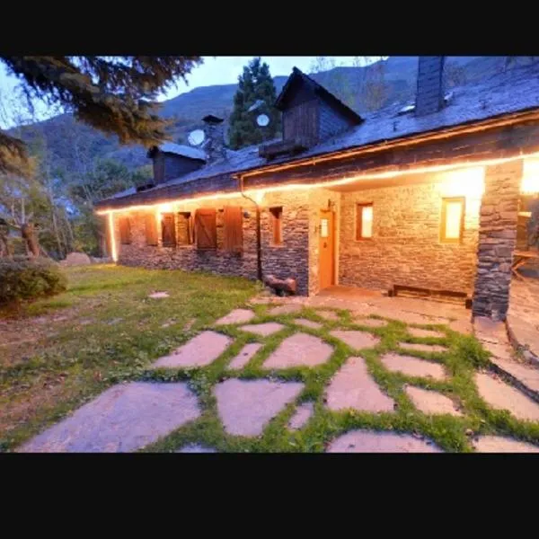 Prat des Artigues, hotel v destinaci Escuñau