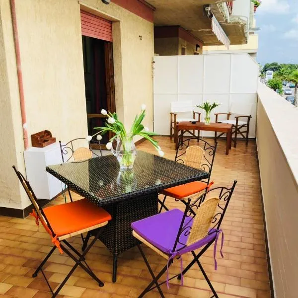 casa fronte mare, hotel v destinaci Alba Adriatica