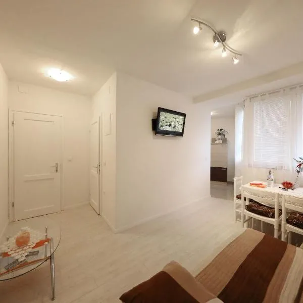 Apartment Luci, hotel din Zadar