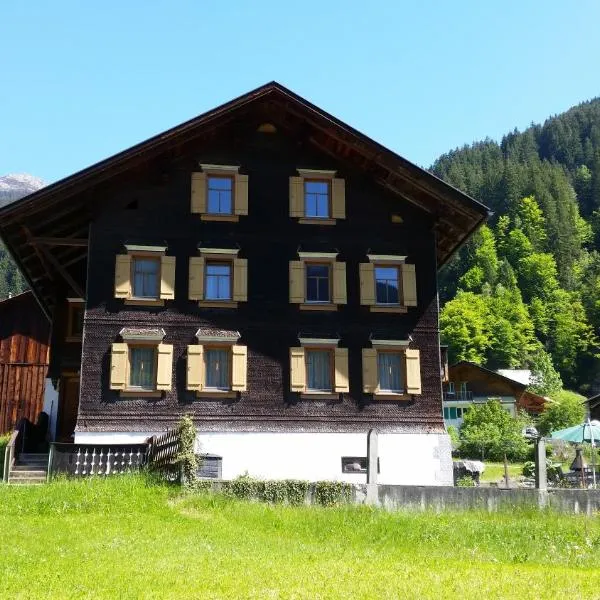 Haus Mannhart, hotel din Sankt Gallenkirch