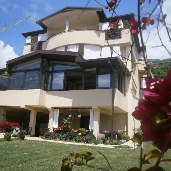 Villa Koceski, hotel in Peštani