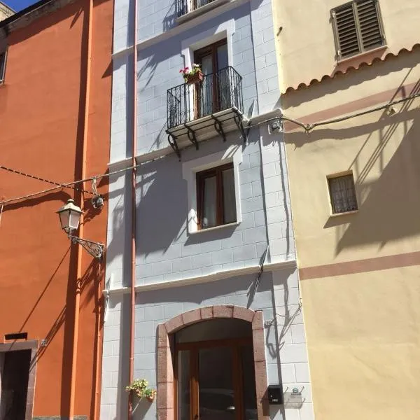 Bomarosa B&B, hotel in Bosa