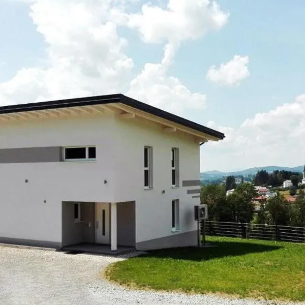 Ferienhaus Grobauer II, hotel v destinaci Schwarzenberg am Bohmerwald