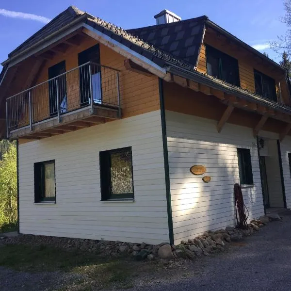 Titisee Haus Vogelnest, hotel v destinaci Titisee-Neustadt