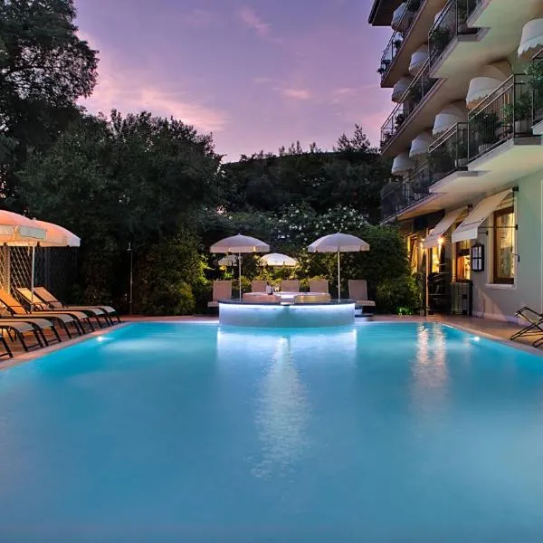 Palace Hotel San Pietro: Bardolino'da bir otel