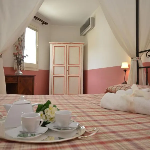 Catarin Comfort Rooms, hotel en Castelluzzo