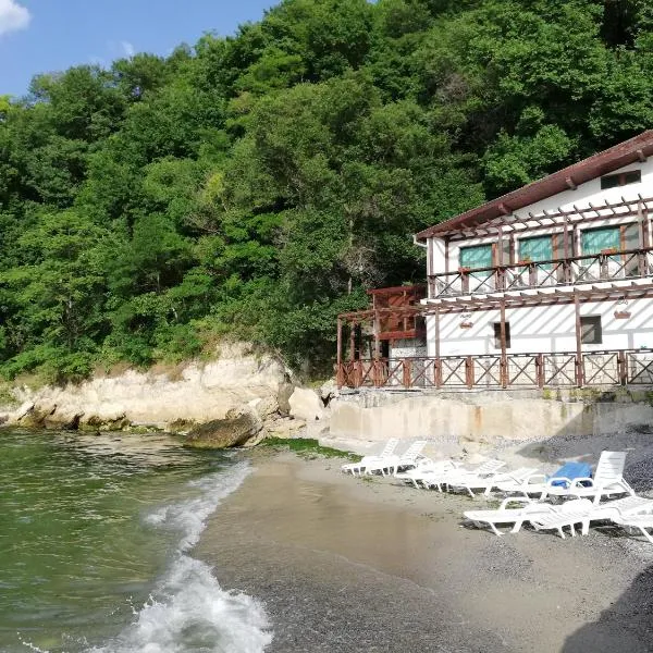 Hotel Romantika, hotell i Varna