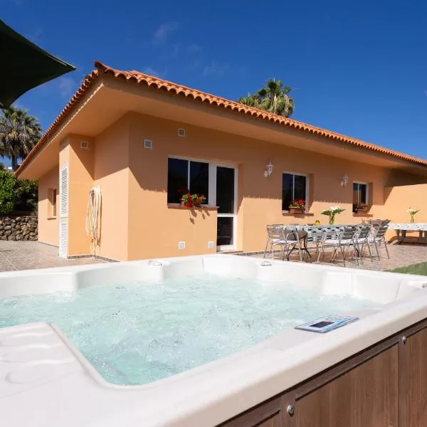 Finca La Gaviota - Los Limoneros- Jacuzzi Privado, hotel in Icod de los Vinos