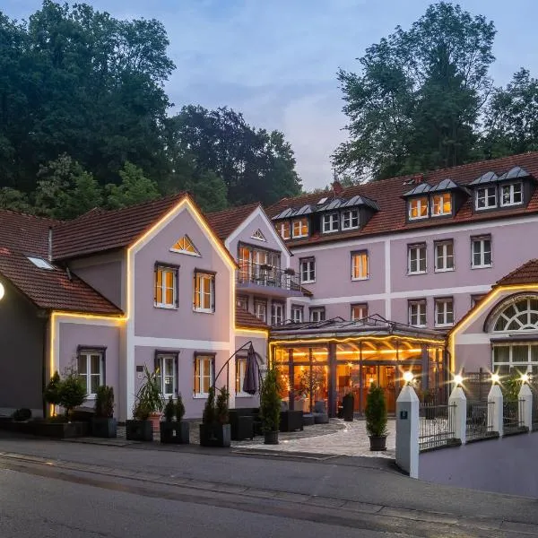 Hotel Atrium Garni, hotell i Passau