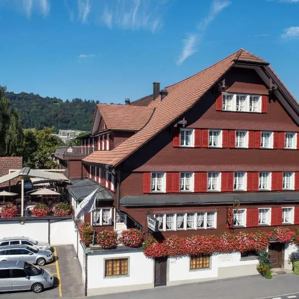 Hotel Kreuz, hotel in Heiligkreuz