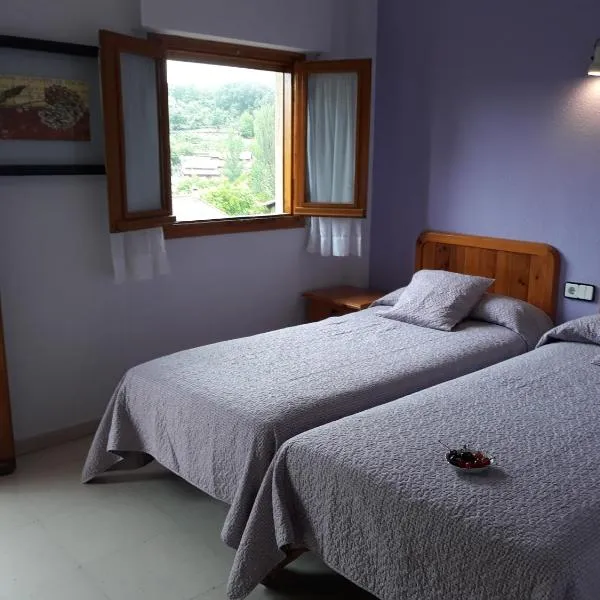 Hostal Rural El Campito, hotel v destinaci San Martín del Castañar