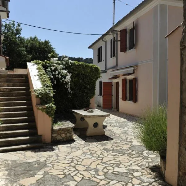 Grandpa Mate House, hotel Dragovéban