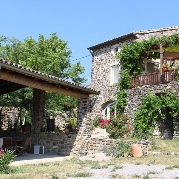 L'Attrape Reve, hotel em Saint-Vincent-de-Barrès