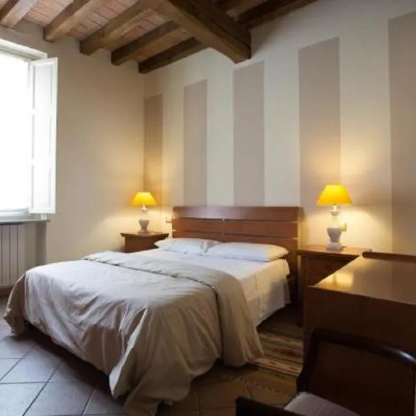 Il Cortiletto, hotel v destinaci Piacenza