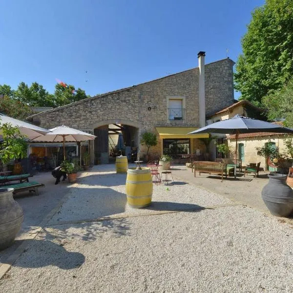 Le Clos des Aramons, hotel v destinácii Bernis