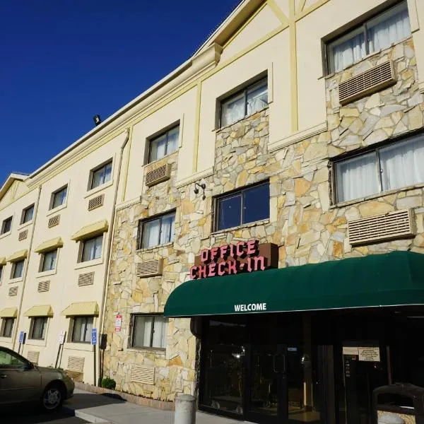 Floral Park Motor Lodge, hotel in Locust Manor