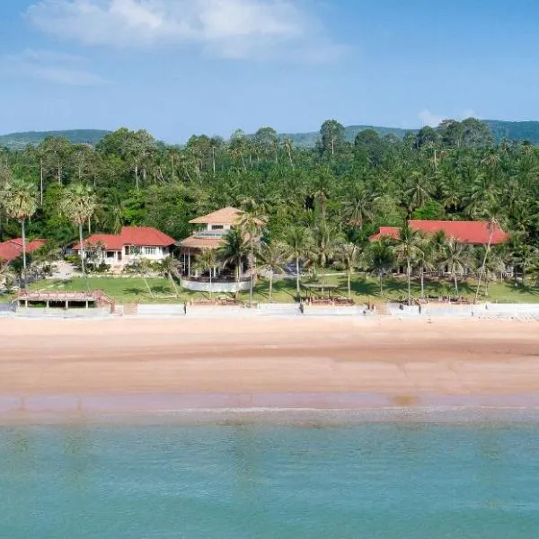 Ban Saithong Beach Resort, hotel v destinaci Bang Saphan Noi