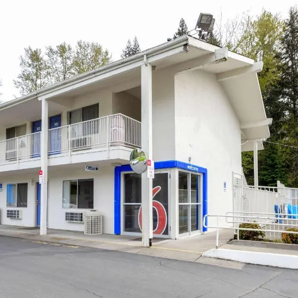 Motel 6-Kelso, WA - Mt. St. Helens, hotel v destinaci Kelso