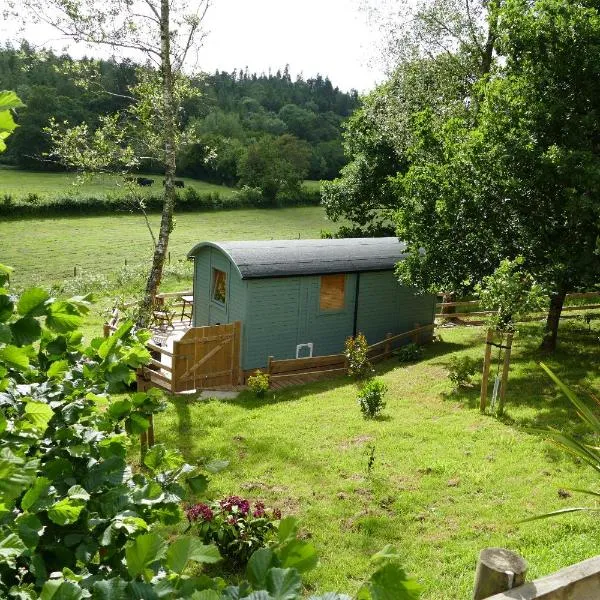 The Lookout Shepherd's Hut, hotel v destinaci Dolton