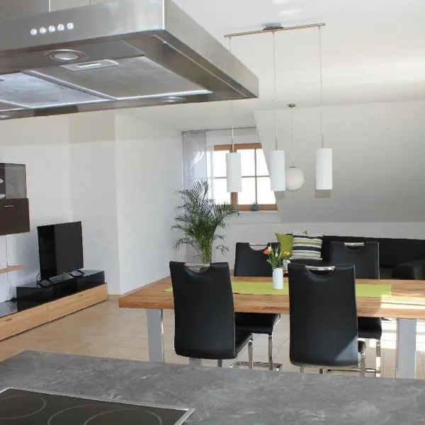 Ferienwohnung Faber mit großem Südbalkon, hotel v destinaci Essing