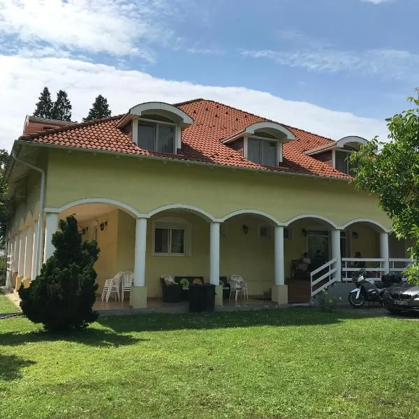 Silvanus Panzió, hotel u gradu 'Lenti'