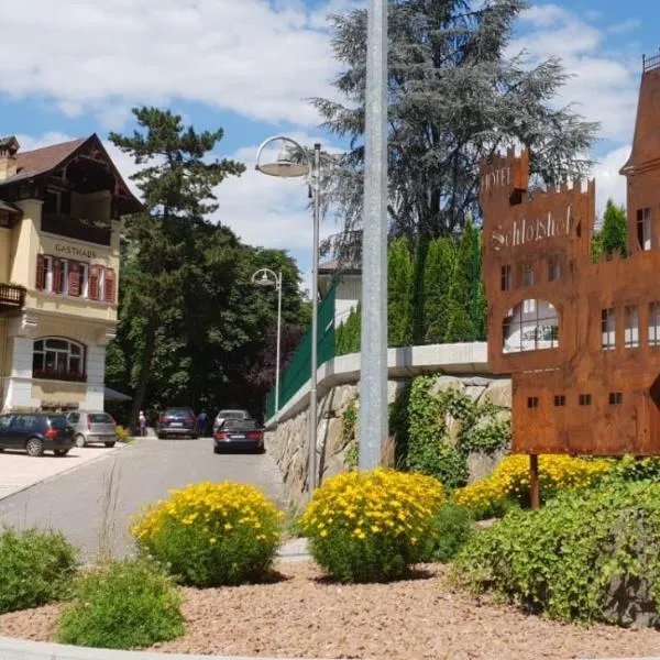 Schlosshof Castello, hotel in Prato allʼIsarco