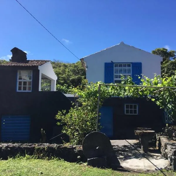 Adega guest house, hotel in Cedros