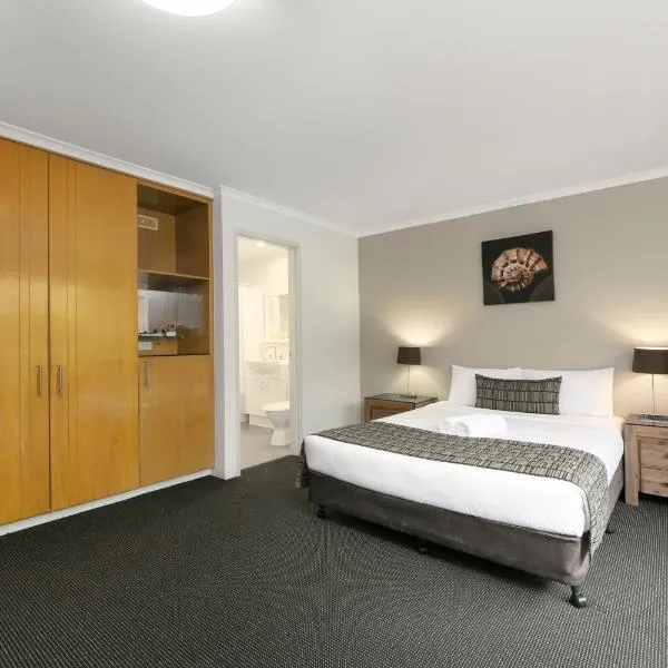 Mt Ommaney Hotel Apartments, hotel en Jamboree Heights