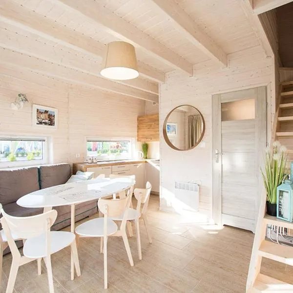 Łódź Wikingów, hotel din Rowy