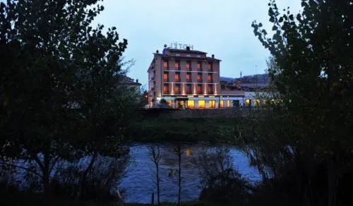 Hotel Cavour, hotel v destinácii Rieti