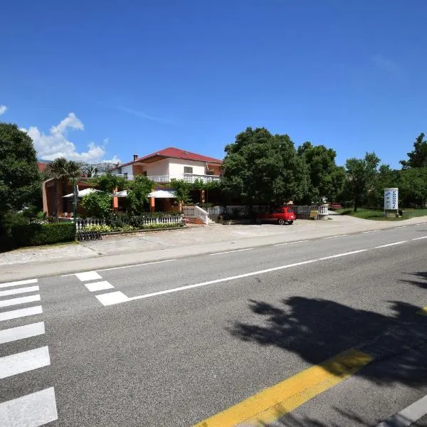 Guest house Podgorje, hotel v Seline