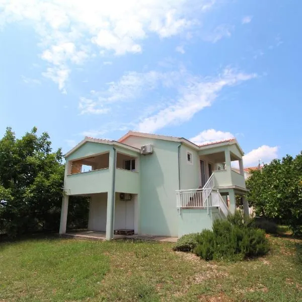 Apartments Ines, hotel in Orebić