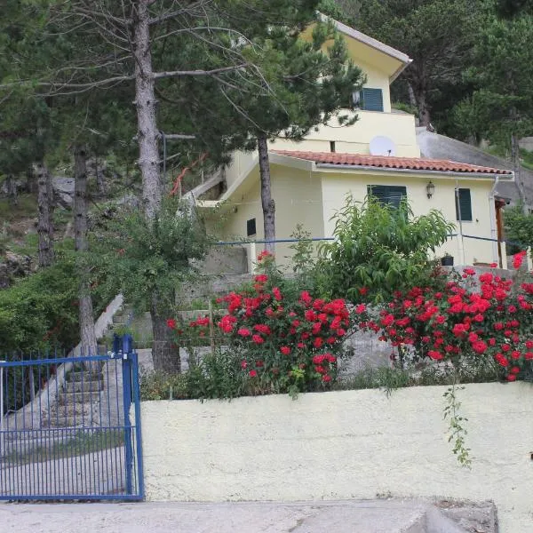 Eagle's nest, hotel v destinaci Llogara