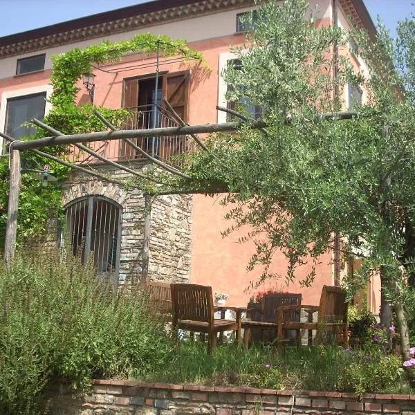 Agriturismo i Moresani, hotel v destinácii Casal Velino