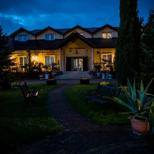 Lodownia, hotel v destinaci Szydłowiec
