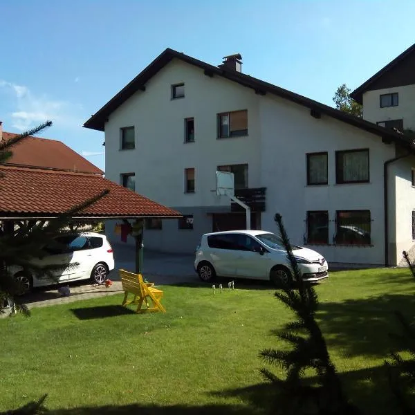 Apartment Fon, hotel u gradu 'Blejska Dobrava'