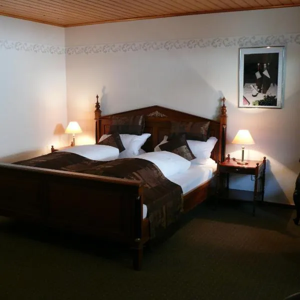Weingasthof Zum weißen Roß, hotel v destinaci Osthofen