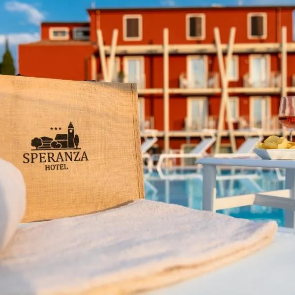 Hotel Speranza, khách sạn ở Bardolino