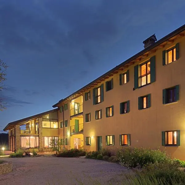 Tenuta Aganis, hotel v destinácii Palazzolo dello Stella
