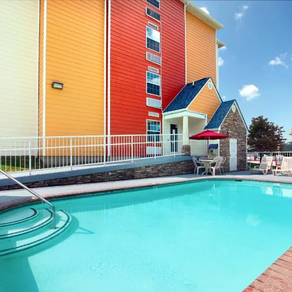 Microtel Inn & Suites by Wyndham Pigeon Forge, hotel en Henderson Springs