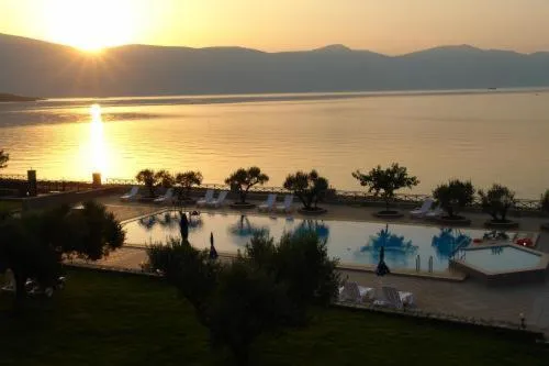 Europa Beach Hotel, hotel a Galaxidhion