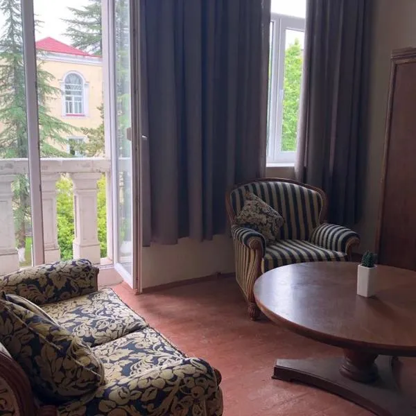 Acacia guest house、Ozurgetʼiのホテル