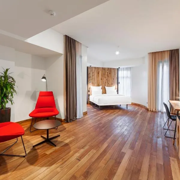 Shota @ Rustaveli Boutique Hotel, hotel v destinaci Tbilisi City